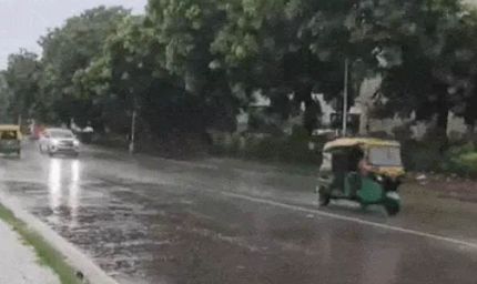 चंडीगढ़-मोहाली में बारिश से मौसम सुहाना, तापमान 2.2°C गिरा; अगले 4 दिन हल्की बारिश के आसार