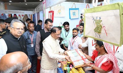 कोसा की चमक अब वैश्विक बाजार तक : मुख्यमंत्री ने लॉन्च किया छत्तीसगढ़ का प्रीमियम हैंडलूम ब्रांड 'कोशल फैब'