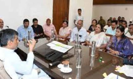 हरियाणा के शिक्षा मंत्री महिपाल ढांडा ने कानूनगो को लगाई फटकार, बोले- ‘जनता की सेवा के लिए हो, थानेदार मत बनो’