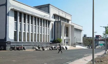 SC कोटे से प्रोफेसर बने, सत्यापन में जाति प्रमाण पत्र फर्जी निकला; सागर यूनिवर्सिटी के डीन निलंबित