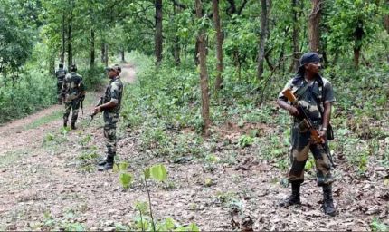 CG सरकार का बड़ा सहारा, माओवादी हिंसा में अपनों को खोने वाले 15 परिवारों को मिले ₹2.25 करोड़