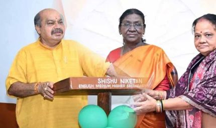 CG विधायक पुरंदर ने राष्ट्रपति मुर्मू को दिया नुआखाई पर्व का निमंत्रण