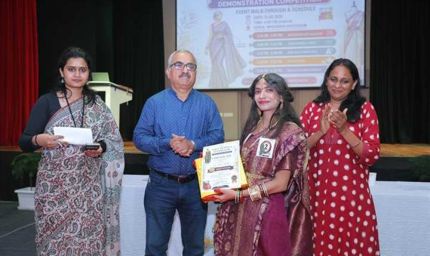 मध्यप्रदेश भवन में साड़ी ड्रेपिंग एवं हैंडलूम प्रदर्शन प्रतियोगिता का हुआ आयोजन