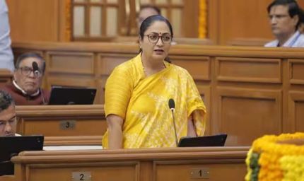 लक्ष्मी योजना में तीन बच्चों की सीमा पर सीएम रेखा गुप्ता ने दिया बड़ा बयान