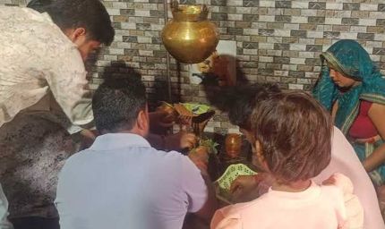 हर-हर महादेव के जयघोष से गूंजे शिवालय, बारिश में भी भक्ति की बयार