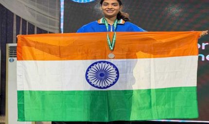 मध्यप्रदेश की फेंसिंग प्रतिभा खुशी दाभाड़े ने अंतर्राष्ट्रीय मंच पर रचा गौरव