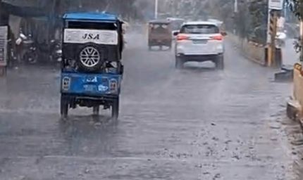 Punjab Weather Update: मानसून फिर सक्रिय, 17 अगस्त तक बरसेंगे बादल; 2.5 डिग्री गिरा तापमान