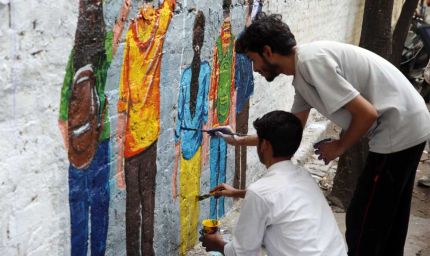 ‘रंग दे बसंती’ से युवाओं ने दिखाया उत्तर प्रदेश का बदलाव