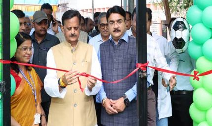पूर्व छात्रों का अपनी संस्था से जुड़ाव नई पीढ़ी के विद्यार्थियों के लिए प्रेरणादायी: उप मुख्यमंत्री शुक्ल