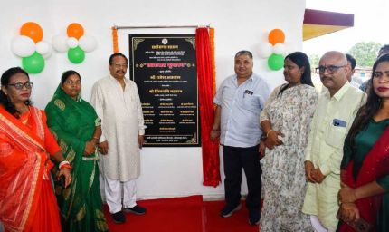 मंत्री  राजेश अग्रवाल ने स्वामी आत्मानंद महाविद्यालय कन्या छात्रावास का किया शुभारंभ