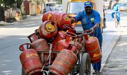 LPG ग्राहकों के लिए बड़ी खबर, आज e-KYC की आखिरी तारीख; 17 अगस्त से बुकिंग पर असर