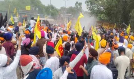 बंदी सिखों की रिहाई की मांग, मरीज का भेष बनाकर राजभवन पहुंचे अकाली दल नेता