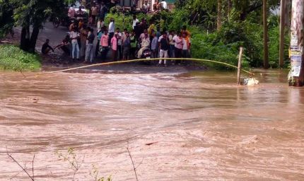 अनूपपुर में भारी बारिश से गिजरी नाला उफना, शहडोल-अमरकंटक मार्ग 12 घंटे से बंद