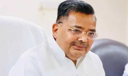 महापुरुषों और वीरांगनाओं का सम्मान करना सभी की जिम्मेदारीः मंत्री जयवीर सिंह