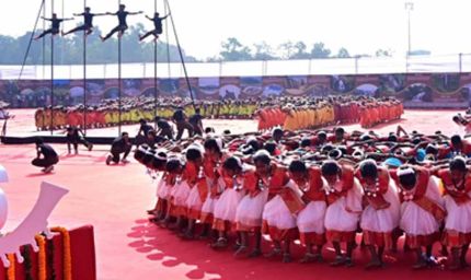 अबूझमाड़ के नक्सल विरोधी अभियानों के योद्धाओं को राष्ट्रपति ने किया सम्मानित