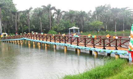 बिलासा ताल में बना आकर्षक वुडन ब्रिज, पर्यटन सुविधाओं को मिला नया आयाम