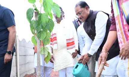 शिक्षा समाज के विकास का मूल मंत्र, भावी पीढ़ी को शिक्षित करना हम सभी की जिम्मेदारी : मुख्यमंत्री  विष्णु देव साय