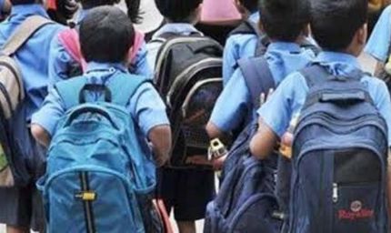 बारिश में स्कूलों की सुरक्षा को लेकर सख्ती, छात्रों के आने से पहले शिक्षकों को परिसर जांचने के निर्देश