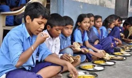 मिड-डे-मील में फर्जीवाड़े पर लगेगी लगाम, स्कूलों में डिजिटल होगी बच्चों की हाजिरी