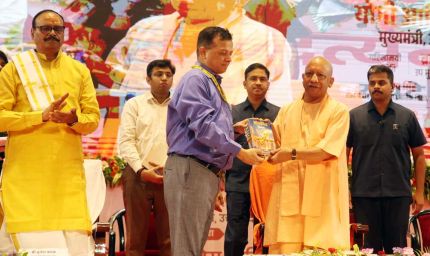 रसोइया सामाजिक सुरक्षा के तहत मुख्यमंत्री योगी के समक्ष हुआ एमओयू