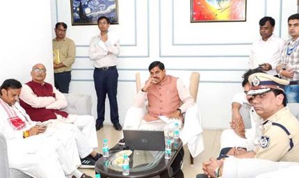 बाढ़ प्रभावितों की सुरक्षा सर्वोपरि, हर व्यक्ति तक पहुंचायेंगे राहत : मुख्यमंत्री डॉ. यादव