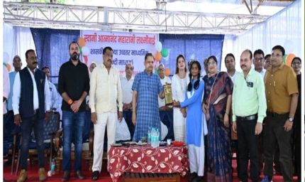 बिलासपुर की ग्रामीण बेटियों का कमाल! दीवार पर थूकते ही बजेगा अलार्म, बारिश में खुद खुलेगा छाता