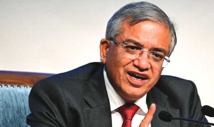 यूपी में समय से पहले चुनाव की अटकलें तेज? CEC ज्ञानेश कुमार दो दिवसीय दौरे पर लखनऊ पहुंचे