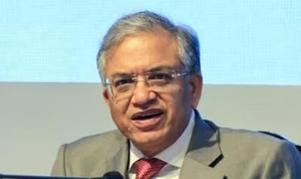 लखनऊ में छात्रों से बोले CEC ज्ञानेश कुमार, फेक न्यूज और EVM को लेकर समझाया