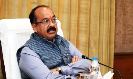 रायपुर : उप मुख्यमंत्री अरुण साव ने विकास कार्यों और योजनाओं के क्रियान्वयन की समीक्षा की