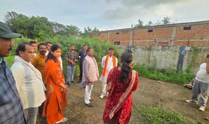 मंत्री  रामविचार नेताम ने किया पोस्ट मैट्रिक आदिवासी कन्या छात्रावास का आकस्मिक निरीक्षण