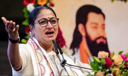 दिल्ली की महिलाओं को रक्षाबंधन का तोहफा, CM रेखा गुप्ता ने लॉन्च की लक्ष्मी योजना