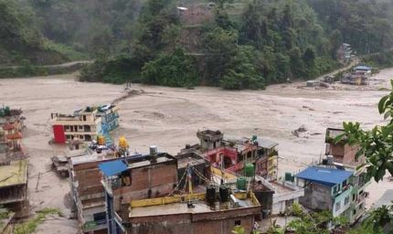 नेपाल में जलप्रलय का कहर! 165 की मौत, 750 से ज्यादा लापता; यूपी-बिहार के सीमावर्ती जिलों में अलर्ट