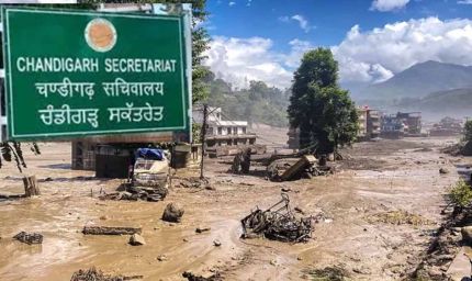 नेपाल में बाढ़ के बाद चंडीगढ़ प्रशासन अलर्ट, कंट्रोल रूम बनाकर लापता लोगों की मांगी जानकारी