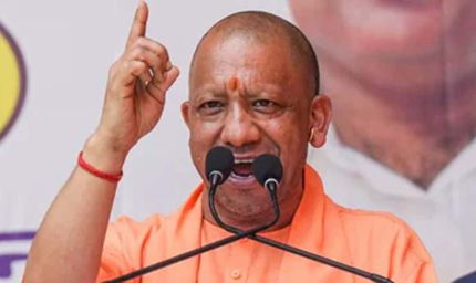 JPNIC विवाद पर सीएम योगी का अखिलेश यादव पर हमला, बोले- जनता का पैसा पानी की तरह बहाया