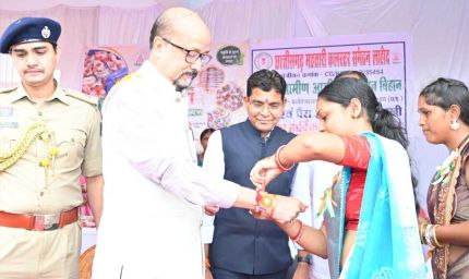 लक्ष्य हासिल करने के लिए जुनून जगाएं और मेहनत करें: राज्यपाल रमेन डेका