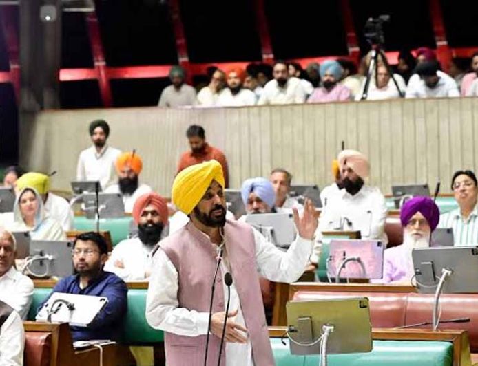 पंजाब विधानसभा में भर्ती और पेपर लीक पर प्रस्ताव पारित, केंद्र से सख्त सुधारों की मांग