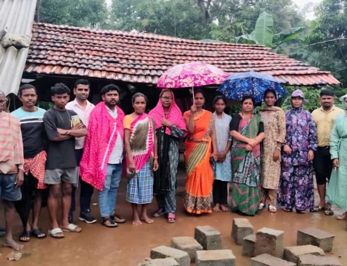 प्रशासन की तत्परता से टले दो बाल विवाह भारी बारिश के बीच गाँव पहुँचकर बच्चों का सुरक्षित भविष्य सुनिश्चित किया