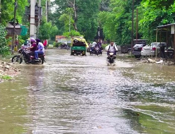 हरियाणा में मूसलाधार बारिश से जनजीवन प्रभावित, कई जिलों में दर्दनाक हादसे हुए
