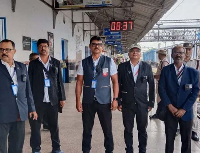 रेलवे में बड़ा बदलाव, अब टीटीई की टिकट जांच बॉडी कैमरे में होगी रिकॉर्ड