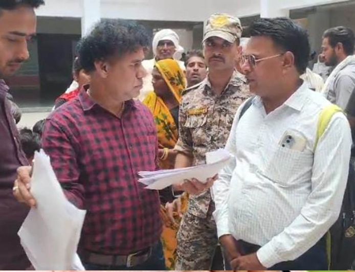 मृत लोगों के जॉब कार्ड से मनरेगा भुगतान का आरोप, कलेक्टर से जांच की मांग