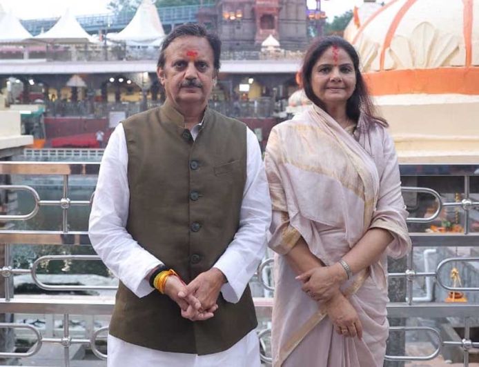 हरियाली अमावस्या पर उप मुख्यमंत्री  शुक्ल ने सपत्नीक किए बाबा महाकाल के दर्शन