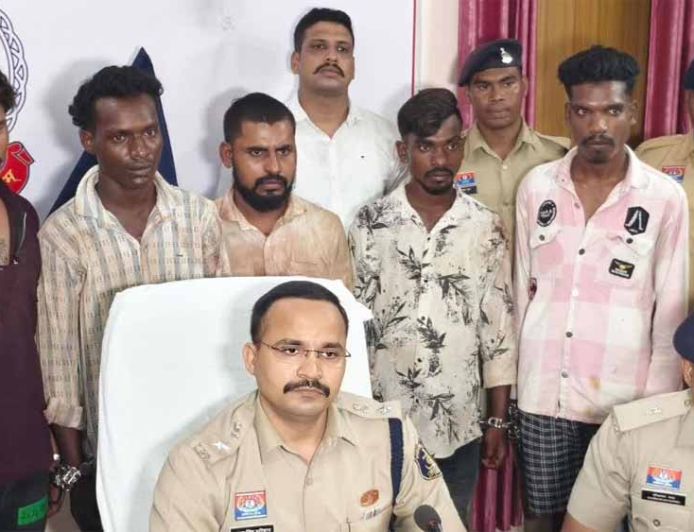 धमतरी तिहरे हत्याकांड में बड़ा फैसला, पांच आरोपियों को उम्रकैद की सजा