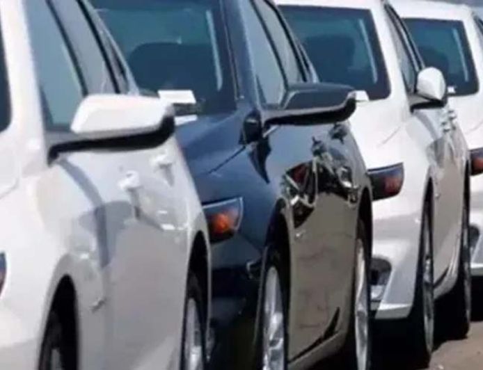 UP New Cab Rules: यूपी में लागू हुए कैब के नए नियम, किराया, लाइसेंस और ड्राइवर पर सख्ती