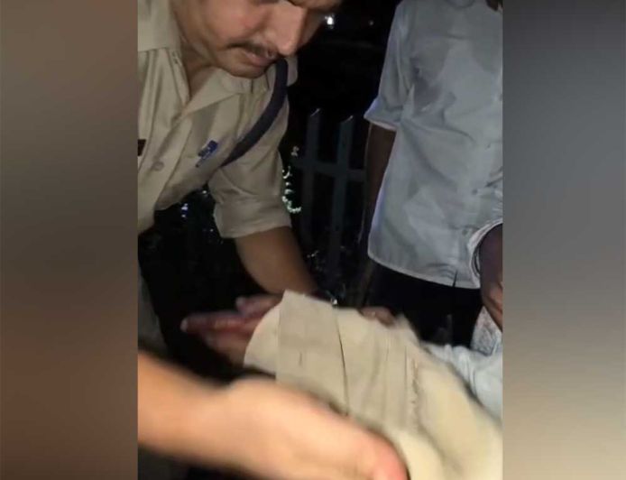 भिंड पुलिस की त्वरित कार्रवाई और अदम्य साहस से टला हादसा