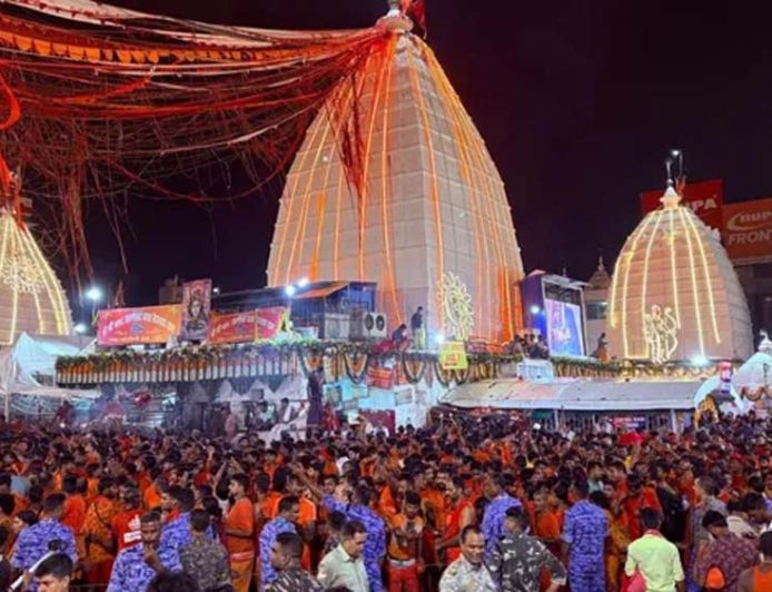 श्रावणी मेला में 51 लाख से ज्यादा कांवरियों ने किया जलार्पण, बाबा मंदिर को 8.23 करोड़ की आय