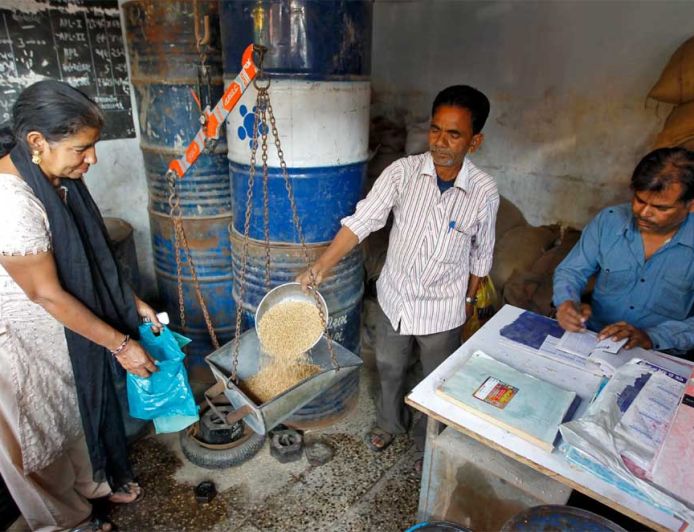 पोषण की नई ताकत बना यूपी का टेक होम राशन, बच्चों की सेहत से महिलाओं की आत्मनिर्भरता तक दिखा असर
