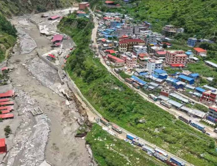 नेपाल की बाढ़ का बिहार में कहर, मुजफ्फरपुर में 19 पुल क्षतिग्रस्त, 40 किमी सड़क बही
