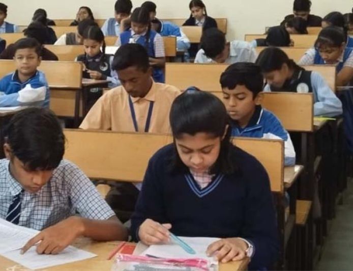 कक्षा 9 से 12 तक के विद्यार्थियों का शैक्षणिक भविष्य होगा डिजिटल और सुरक्षित, योगी सरकार ने अपार आईडी पर बढ़ाया फोकस