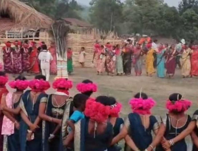 नक्सल भय का अंत, अबूझमाड़ में फिर जीवंत हुई 'घोटुल' की गौरवशाली परंपरा