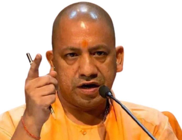 UP में युवाओं को बड़ा तोहफा, चुनाव से पहले 1 लाख से ज्यादा सरकारी नौकरियों की तैयारी